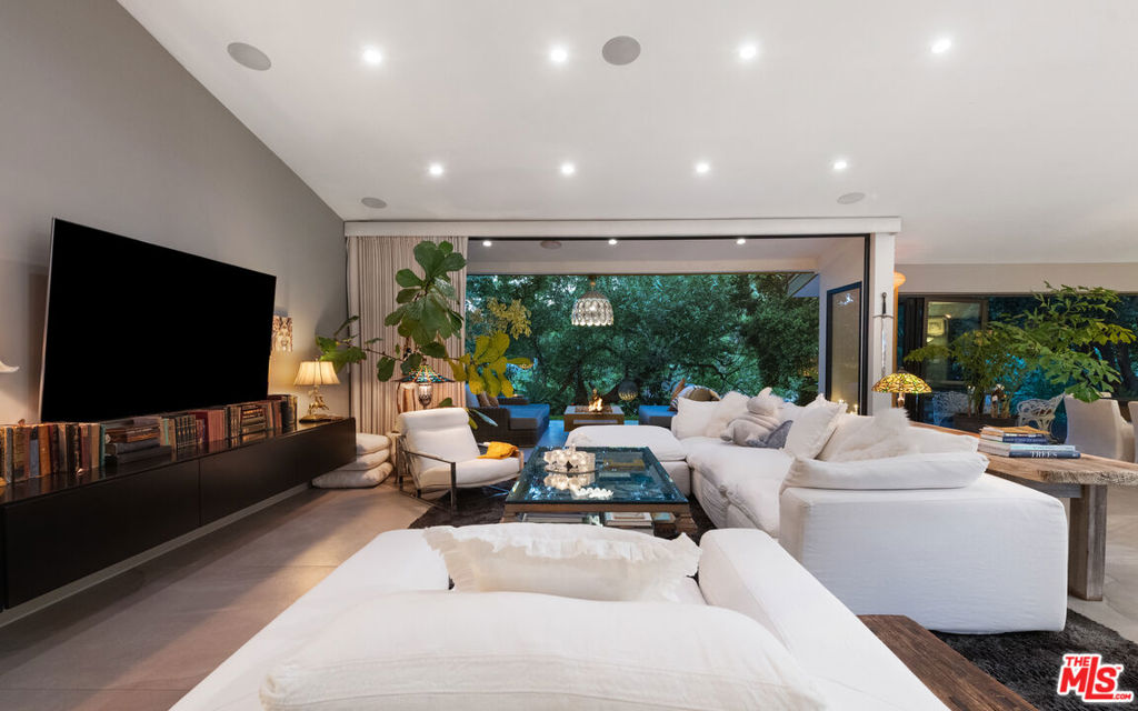 MLS #26859143 image #45