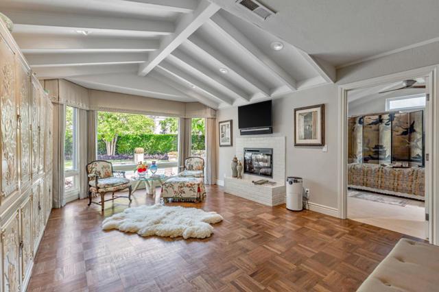 3231 Fieldcrest Drive, Sacramento CA: https://media.crmls.org/mediaz/144b3279-3d38-4ee6-839d-d941cc1c6a8d.jpg
