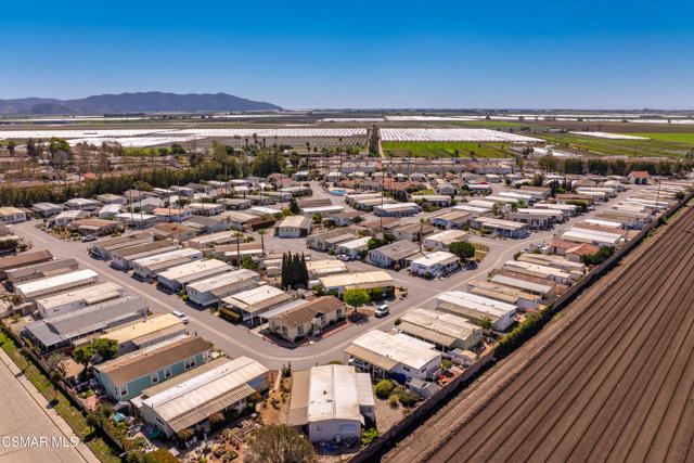 4388 Central Avenue, Camarillo CA: https://media.crmls.org/mediaz/144b5318-d779-4520-b321-984a35397584.jpg