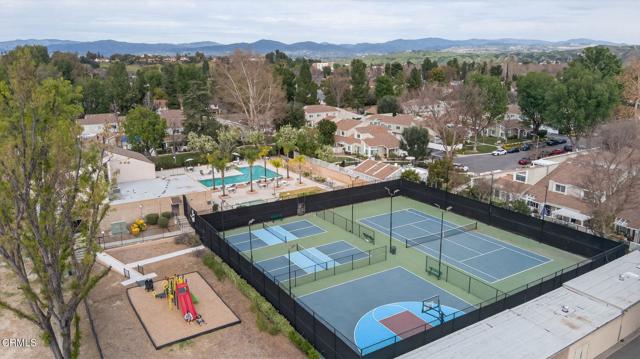 Detail Gallery Image 39 of 46 For 25702 Vista Fairways Dr, Valencia,  CA 91355 - 2 Beds | 2 Baths