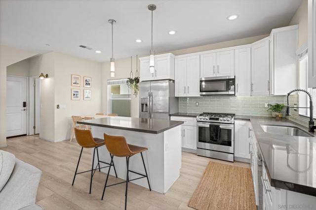 1289 Donax, Imperial Beach CA: https://media.crmls.org/mediaz/144c3986-c300-4390-993c-2f09a00b92fe.jpg
