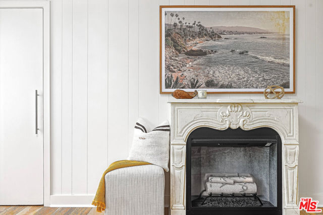 2329 Kansas Avenue, Santa Monica CA: https://media.crmls.org/mediaz/144cc3ed-eeaf-4fd9-9c72-b04296871ca9.jpg