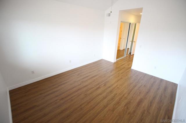3935 Nobel Dr, San Diego CA: https://media.crmls.org/mediaz/144ce473-2feb-48c1-b487-1922e2ac5750.jpg