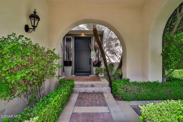 2589 Featherwood Street, Westlake Village CA: https://media.crmls.org/mediaz/144d0c3d-b067-4ddc-a081-4ae1e165b6d3.jpg