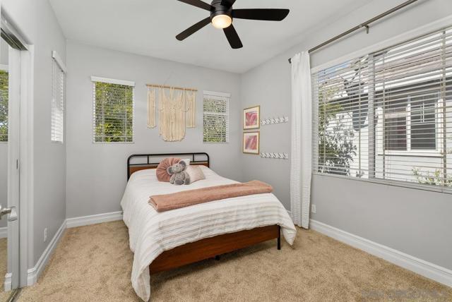 6 Reston Way, Ladera Ranch CA: https://media.crmls.org/mediaz/144d45bb-1d3f-4b0a-b17b-03de6330ddab.jpg