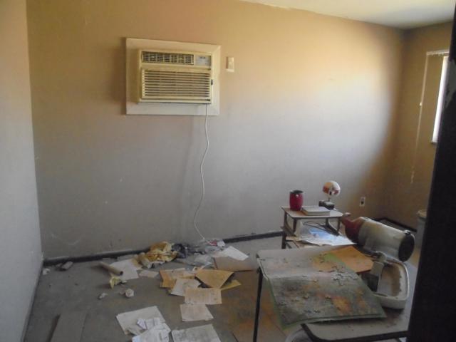 361 Alice Lane, Blythe CA: https://media.crmls.org/mediaz/144de57b-ecf4-4b0a-9a2a-22a9141a7fbc.jpg