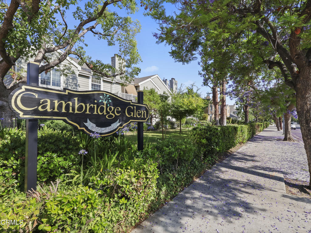 6616 Clybourn Avenue #102