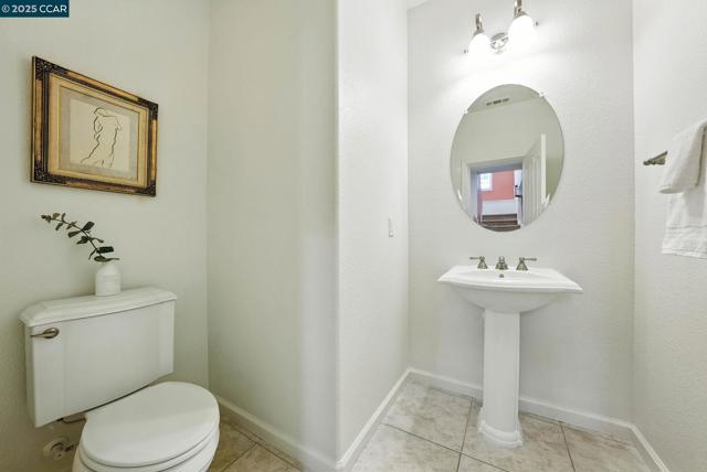 630 Oscar St, Vallejo CA: https://media.crmls.org/mediaz/14508a5a-4e28-49d7-8171-d18296829901.jpg