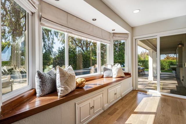 1455 Redwood Drive, Los Altos CA: https://media.crmls.org/mediaz/1451db09-4db9-4854-b771-1ecfaaf4f649.jpg