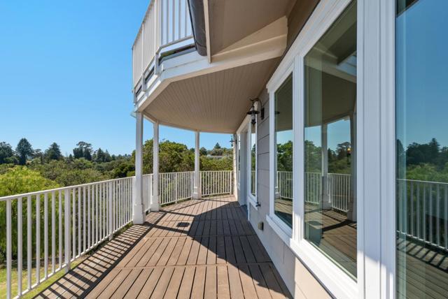 40 S Circle Drive, Santa Cruz CA: https://media.crmls.org/mediaz/14539ec1-4a3c-4e47-acaa-7b9c1ebe8cfc.jpg