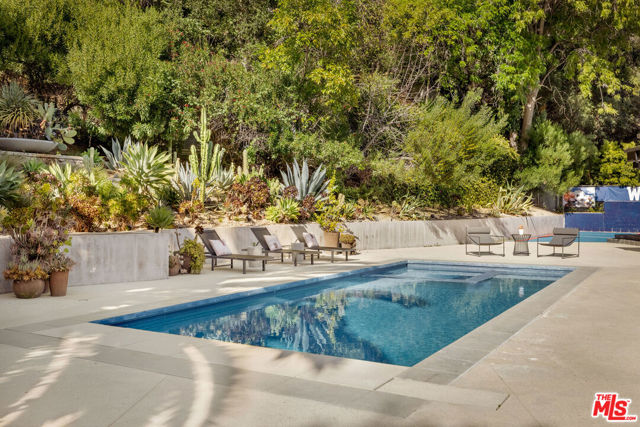 9991 Liebe Drive, Beverly Hills CA: https://media.crmls.org/mediaz/1453c0be-92a8-4c0b-8db7-f5656b022cef.jpg