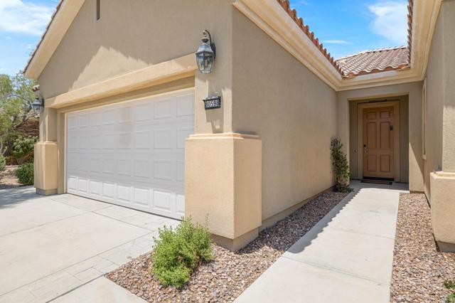 80598 Avenida San Felipe, Indio CA: https://media.crmls.org/mediaz/1453f739-9871-49ca-a8b4-221237da3793.jpg