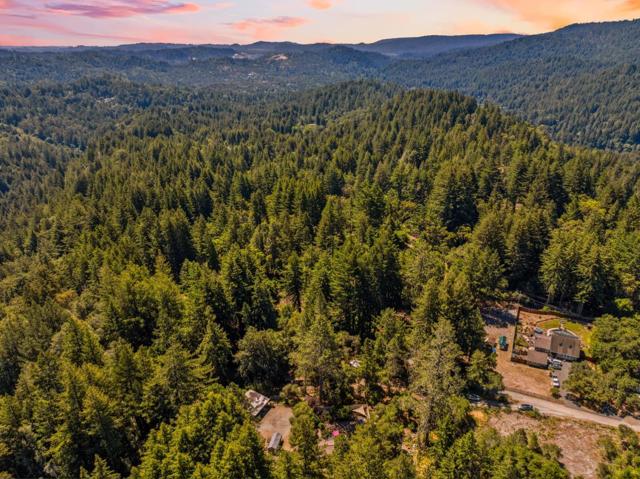 355 Santa Cruz Street, Boulder Creek CA: https://media.crmls.org/mediaz/14545393-ae4f-4576-8bb9-f63542e39b8d.jpg