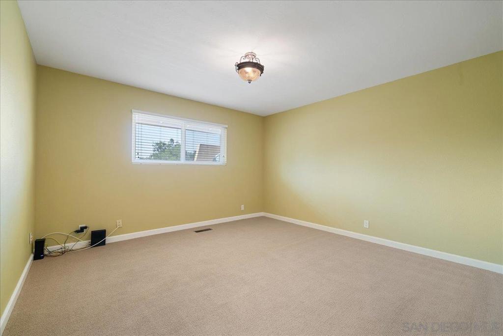 MLS #250040363SD image #18