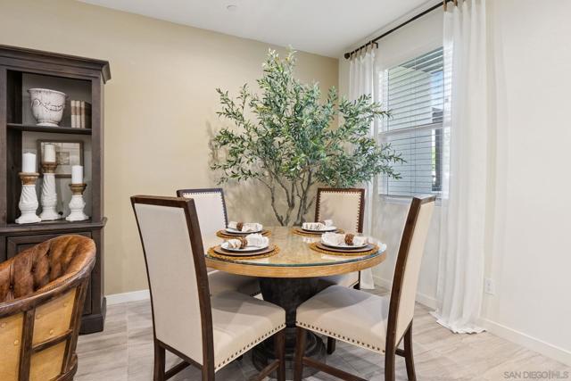 4132 Calle Arbol, Oceanside CA: https://media.crmls.org/mediaz/1454f157-9ad3-46bf-b45b-e6afe69a40d0.jpg
