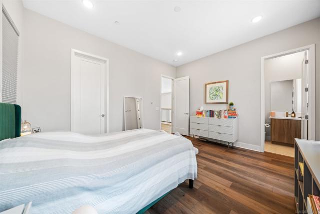 5347 Morning Sage Way, San Diego CA: https://media.crmls.org/mediaz/1455f283-ad17-4fa6-b7ce-0fd2cd421c57.jpg