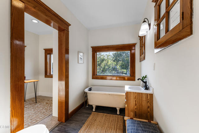 1954 Primrose Avenue, South Pasadena CA: https://media.crmls.org/mediaz/14573629-4a94-4766-ba1b-859f2584d514.jpg