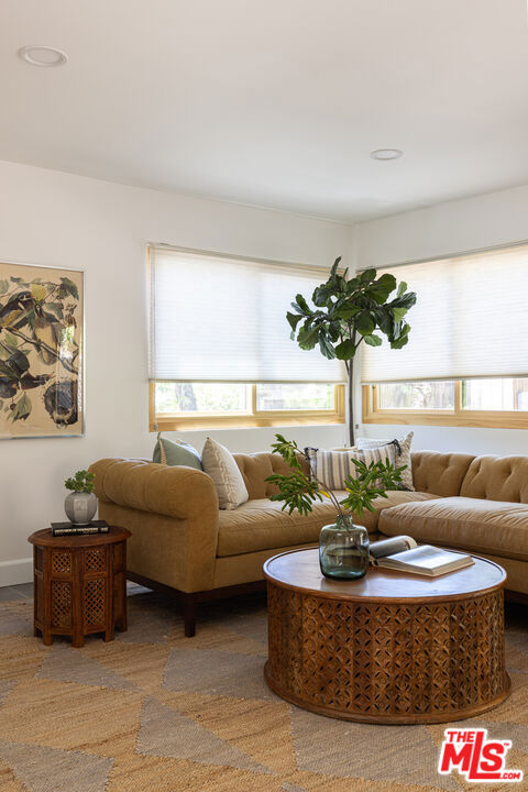 2806 Sunday Trail, Los Angeles CA: https://media.crmls.org/mediaz/14578950-505f-4a35-8875-762b95762aab.jpg