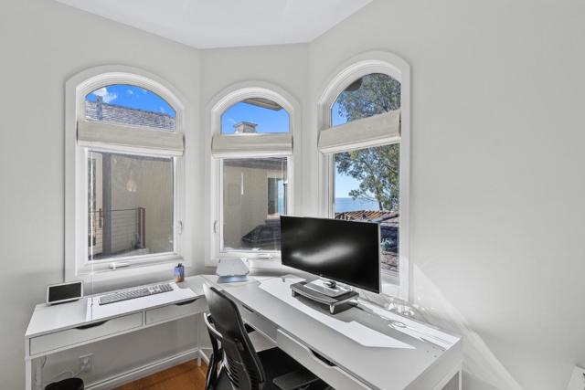 108 Grove Lane, Capitola CA: https://media.crmls.org/mediaz/14578b3a-7fe3-4ae7-aa00-1e38b9592547.jpg