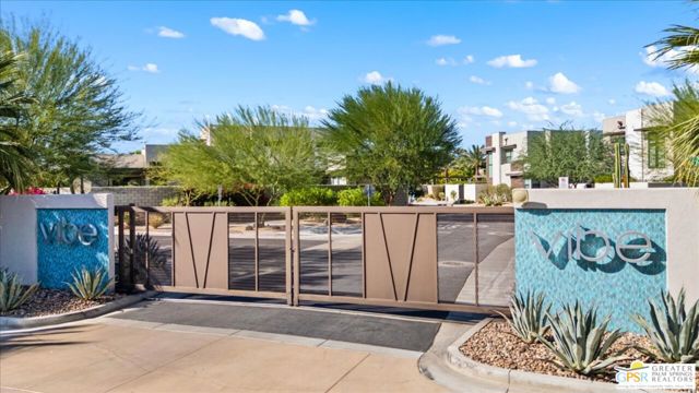163 Blue Moon Drive, Palm Springs, CA 92262