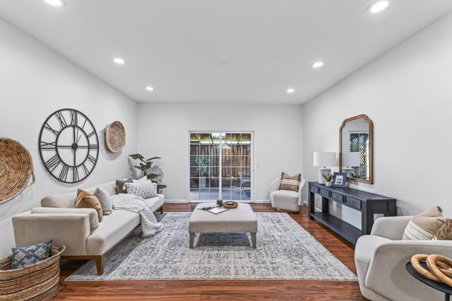 3049 Sunrise Circle, Marina CA: https://media.crmls.org/mediaz/1458da7a-8e0d-4621-b5e2-dcd62b113da7.jpg