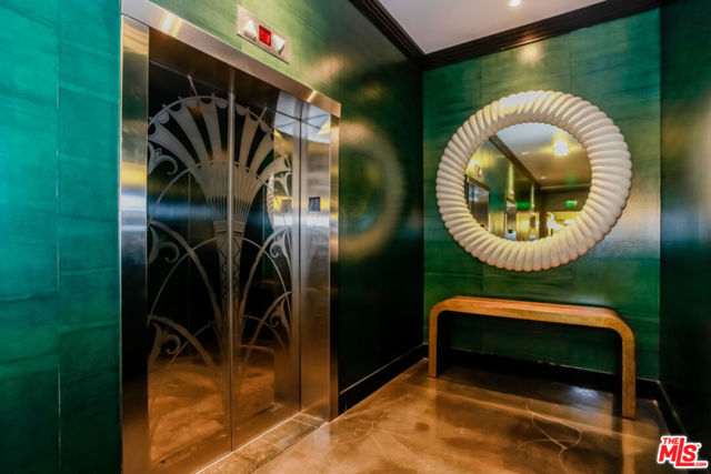 849 S Broadway, Los Angeles CA: https://media.crmls.org/mediaz/14594b9b-1ed8-4ece-9faa-e952b1de7b19.jpg