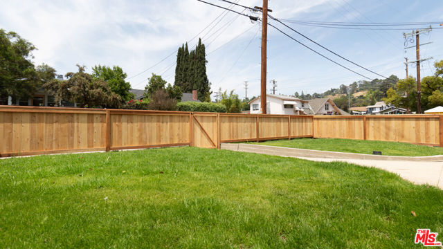Image 2 for 6038 Burwood Ave, Los Angeles, CA 90042
