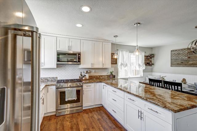 8100 Springdale Court, Gilroy CA: https://media.crmls.org/mediaz/1459b723-21e7-4a3b-84e0-f342a2e24160.jpg