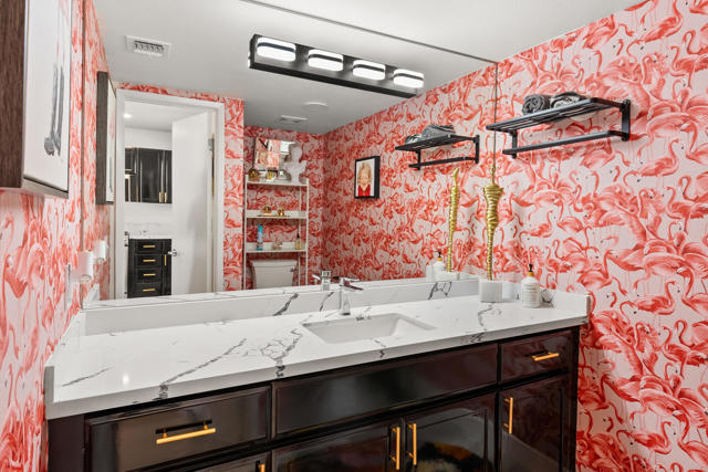 100 E Stevens Road, Palm Springs CA: https://media.crmls.org/mediaz/145aa20a-87ad-4852-bfe5-7911b2dd9ba3.jpg