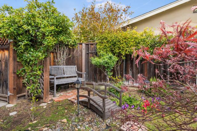 Image 32 of 44 For 20304 Carol Lane