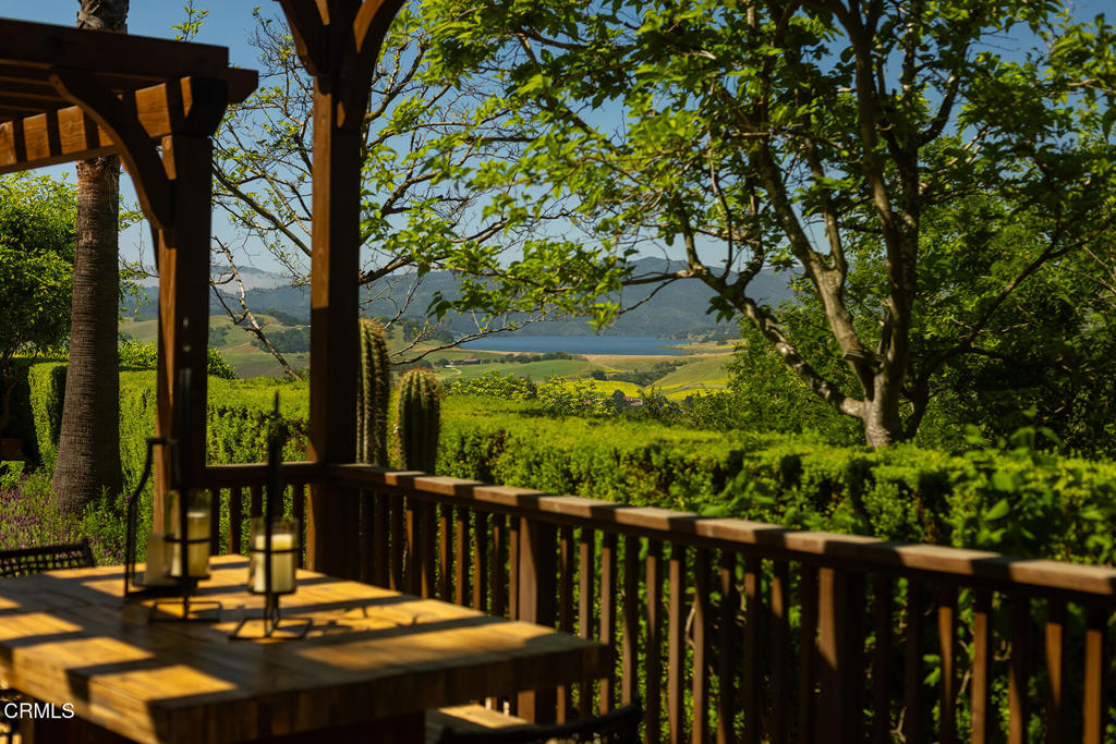 10920 Ventura Avenue