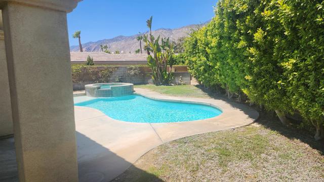 Detail Gallery Image 17 of 21 For 1421 Amelia, Palm Springs,  CA 92262 - 2 Beds | 2 Baths