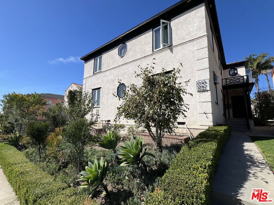 1345 Masselin Avenue