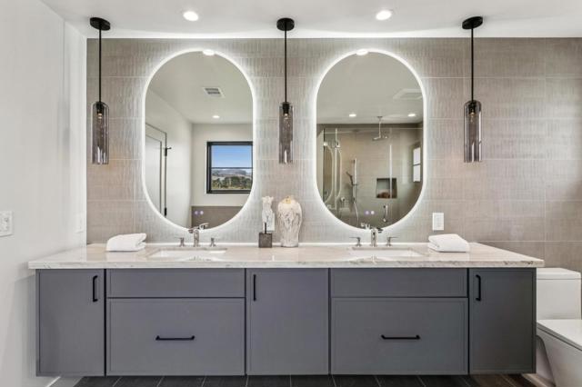 587 Creekside Court, Half Moon Bay CA: https://media.crmls.org/mediaz/145cbf41-a244-4cfc-afc9-d9216efcb987.jpg