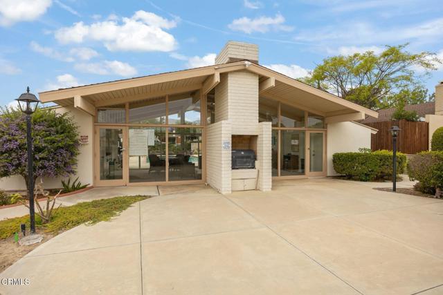 2247 Camilar Drive, Camarillo CA: https://media.crmls.org/mediaz/145d9f63-be7e-4d81-880a-b8fc81f9c688.jpg