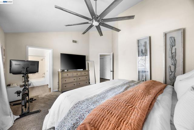 502 Chablis Way, Manteca CA: https://media.crmls.org/mediaz/145f10e2-34d9-434a-9bca-094ac736e5be.jpg