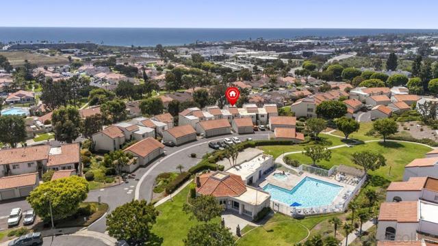 902 Caminito Madrigal, Carlsbad CA: https://media.crmls.org/mediaz/145fd063-13c8-4823-8132-43ee3f8e5bc9.jpg