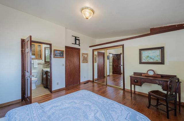 17945 Pesante Road, Salinas CA: https://media.crmls.org/mediaz/145fe0d2-960f-440c-ac12-39ca9a819b9e.jpg