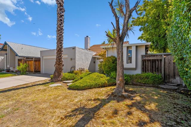 6326 Pearlroth Drive, San Jose CA: https://media.crmls.org/mediaz/14611b2a-09a8-443e-9d01-5b639c7610d5.jpg