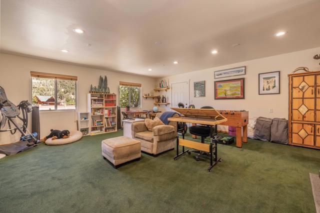 1188 Monte Vista Drive, Big Bear CA: https://media.crmls.org/mediaz/14615596-dd9a-4ed6-8b42-401939520c0c.jpg