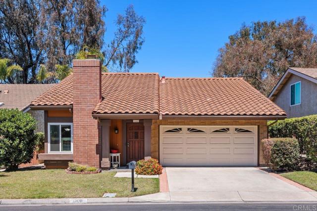 1440 Tennis Match Way, Encinitas CA: https://media.crmls.org/mediaz/14617fdc-2916-40c0-ad92-249f354a3f73.jpg