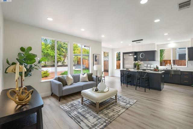 5089 Winterbrook Ave, Dublin CA: https://media.crmls.org/mediaz/14631837-9e9e-40e1-8dfa-fcd242f3c856.jpg