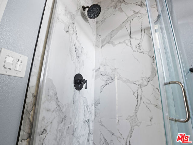 891 E 6th Street, Pomona CA: https://media.crmls.org/mediaz/14637e19-d798-4c24-998b-5bf156a1f675.jpg