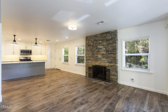 Detail Gallery Image 13 of 36 For 7580 Mcgroarty Ter, Tujunga,  CA 91042 - 3 Beds | 2 Baths