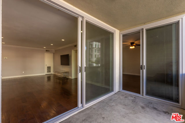 Drew Fenton | 11970 Montana Avenue Los Angeles CA | MLS: 7465489 Drew Fenton | 11970 Montana Avenue Los Angeles CA | MLS: 7465489