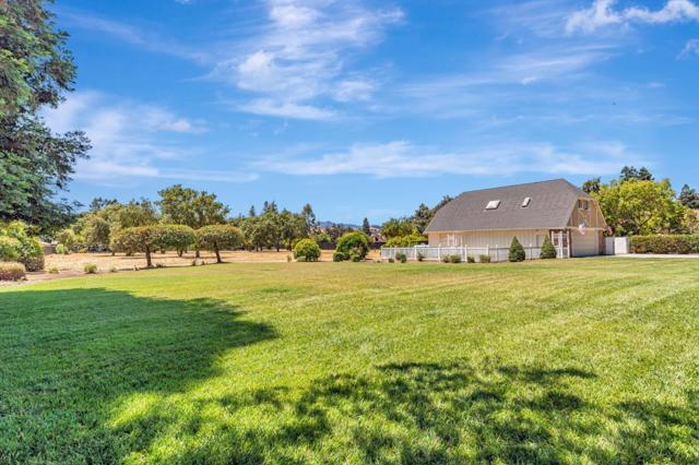 9885 Lantz Drive, Morgan Hill CA: https://media.crmls.org/mediaz/1464c1aa-49ea-408c-8363-b81353da52dd.jpg
