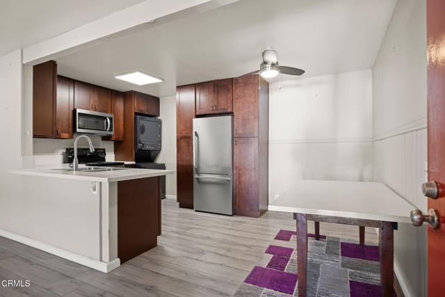 Detail Gallery Image 2 of 22 For 1300 Saratoga Ave #411,  Ventura,  CA 93003 - 2 Beds | 1 Baths