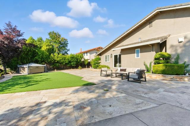 3165 Meadowlands Lane, San Jose CA: https://media.crmls.org/mediaz/146573c0-f9f4-48a4-bfb9-6cea3e3bbf06.jpg