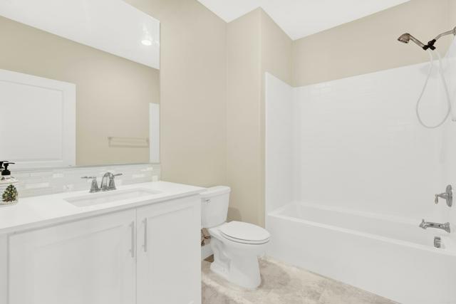 Image 37 of 54 For 16750 Coyote Bush Drive 58