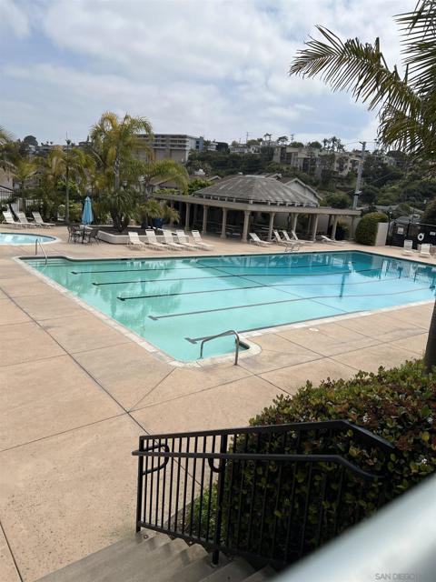 2359 Caminito Agrado, San Diego CA: https://media.crmls.org/mediaz/14662387-5db7-42ed-b519-29b600fd98a6.jpg